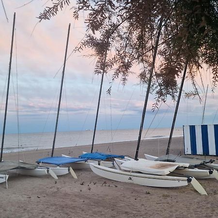 Appartamento Incredible Seafront With Sunrise And Sunset Views Benicàssim Esterno foto