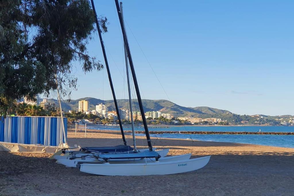 Appartamento Incredible Seafront With Sunrise And Sunset Views Benicàssim Esterno foto