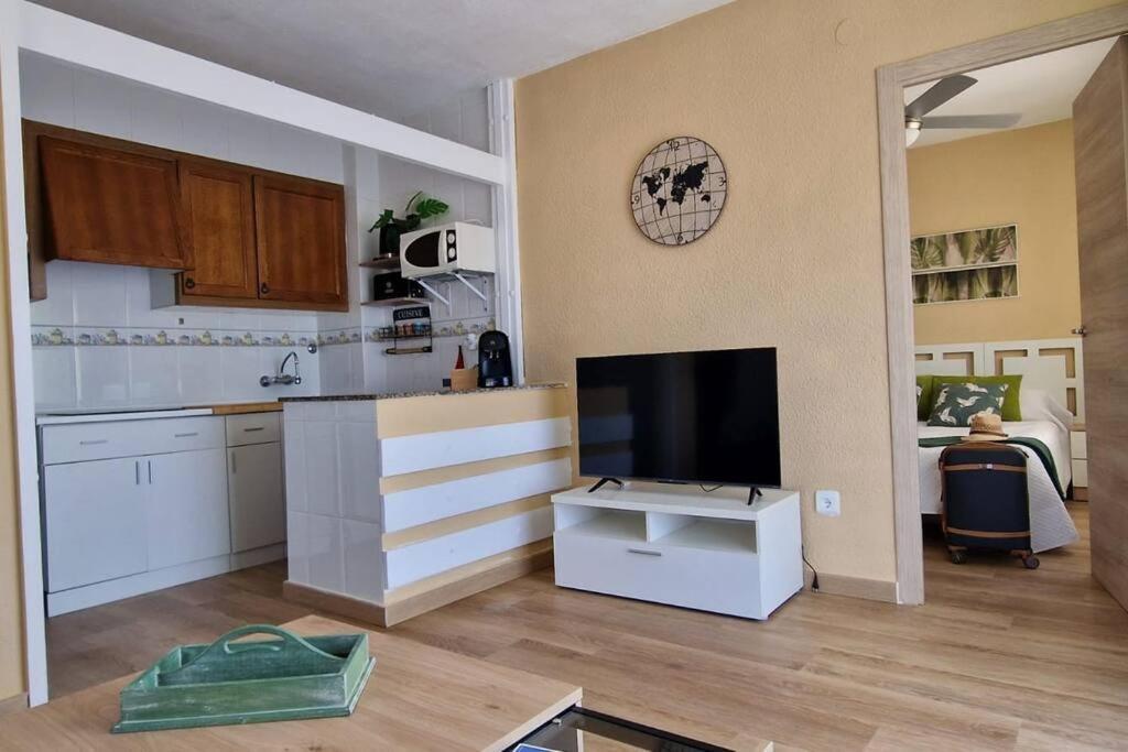 Appartamento Incredible Seafront With Sunrise And Sunset Views Benicàssim Esterno foto